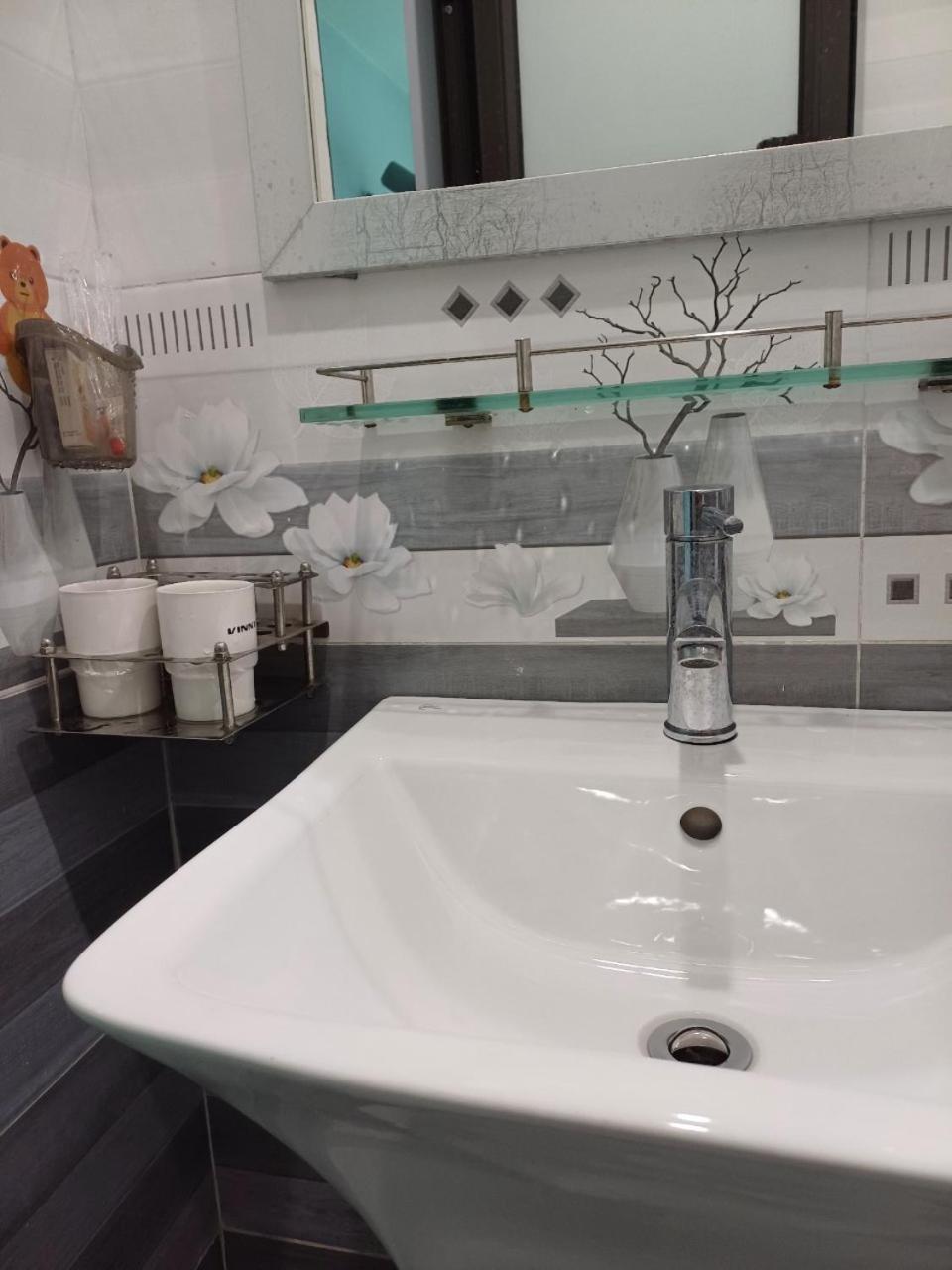 Hotel Hoa Ban Ha Noi Hanoi Luaran gambar